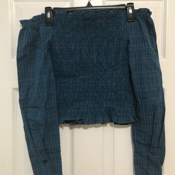 Rouched Off-the-Shoulder Button Up - Picture 2 of 2